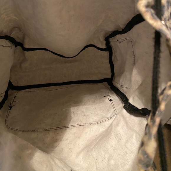 Pink backpack - Picture 4 of 4